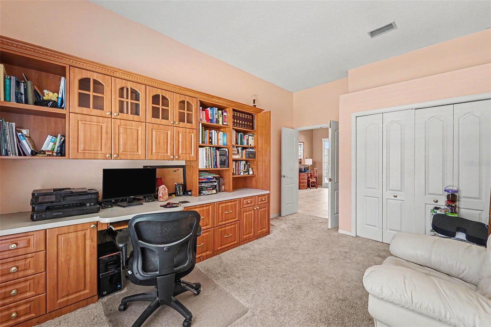 7210 WAREHAM DR, TAMPA, FL, 33647