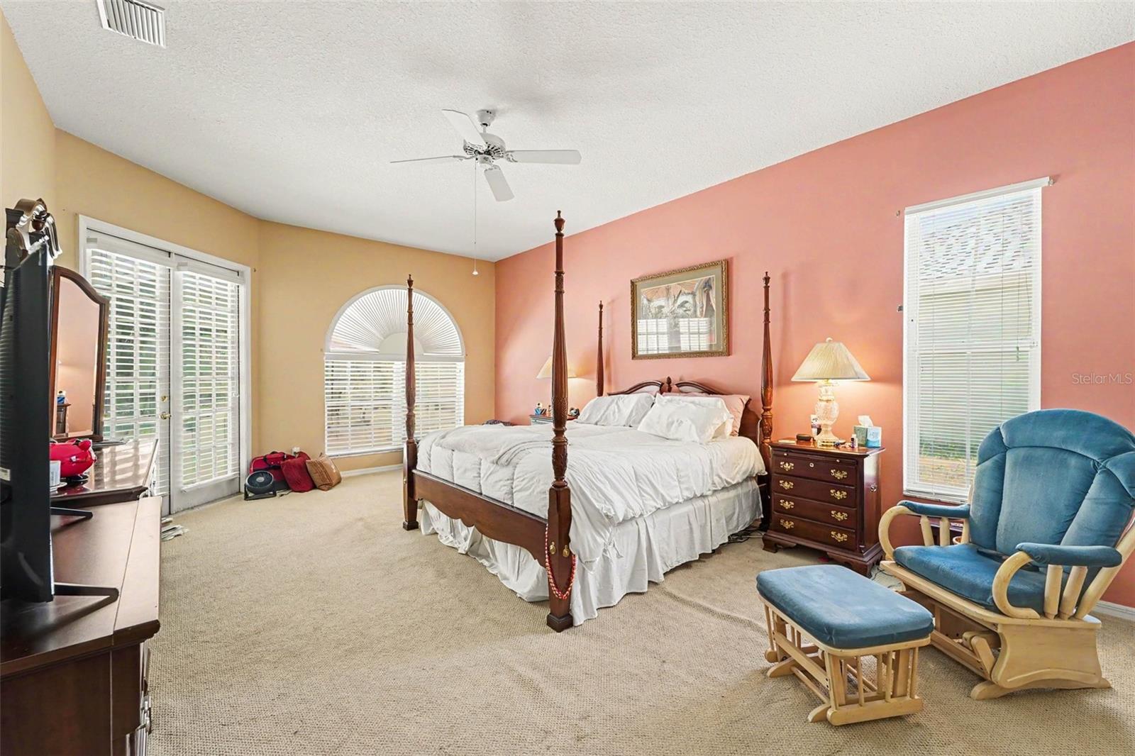 7210 WAREHAM DR, TAMPA, FL, 33647