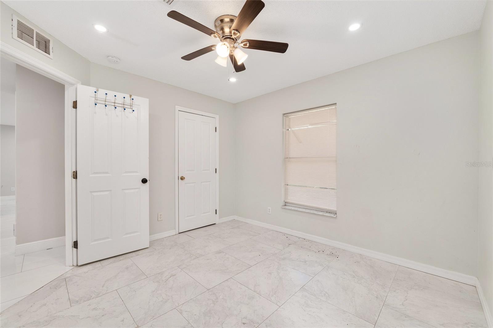 17611 FL33, GROVELAND, FL, 34736
