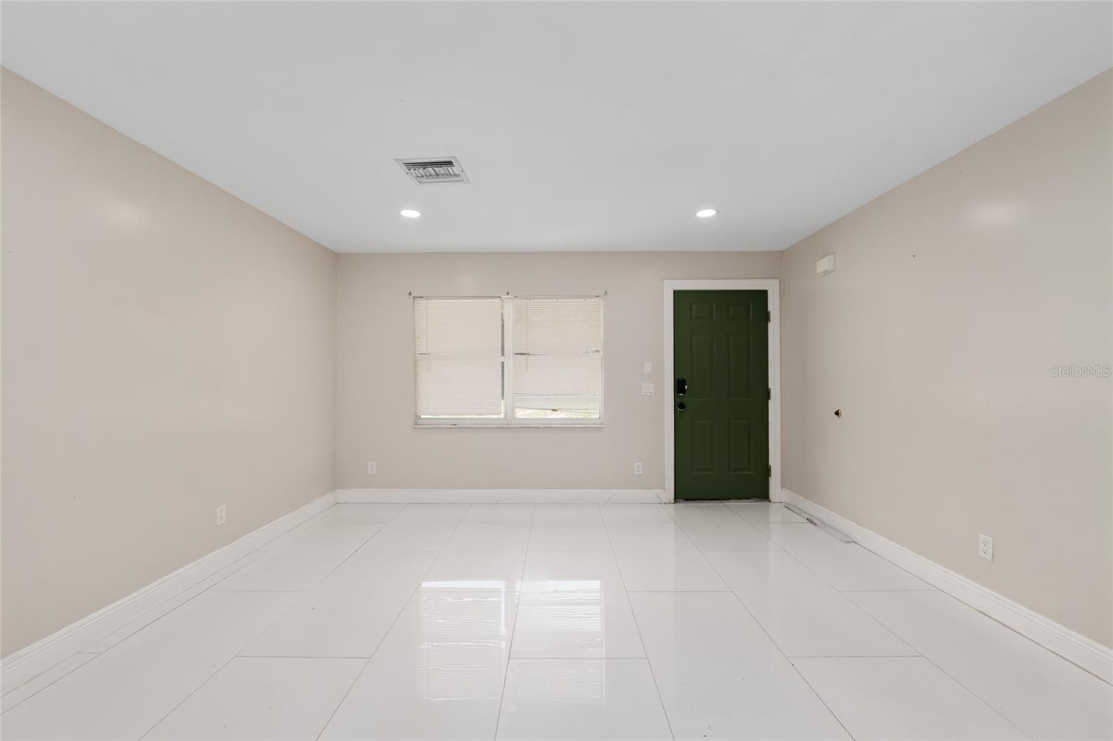 17611 FL33, GROVELAND, FL, 34736