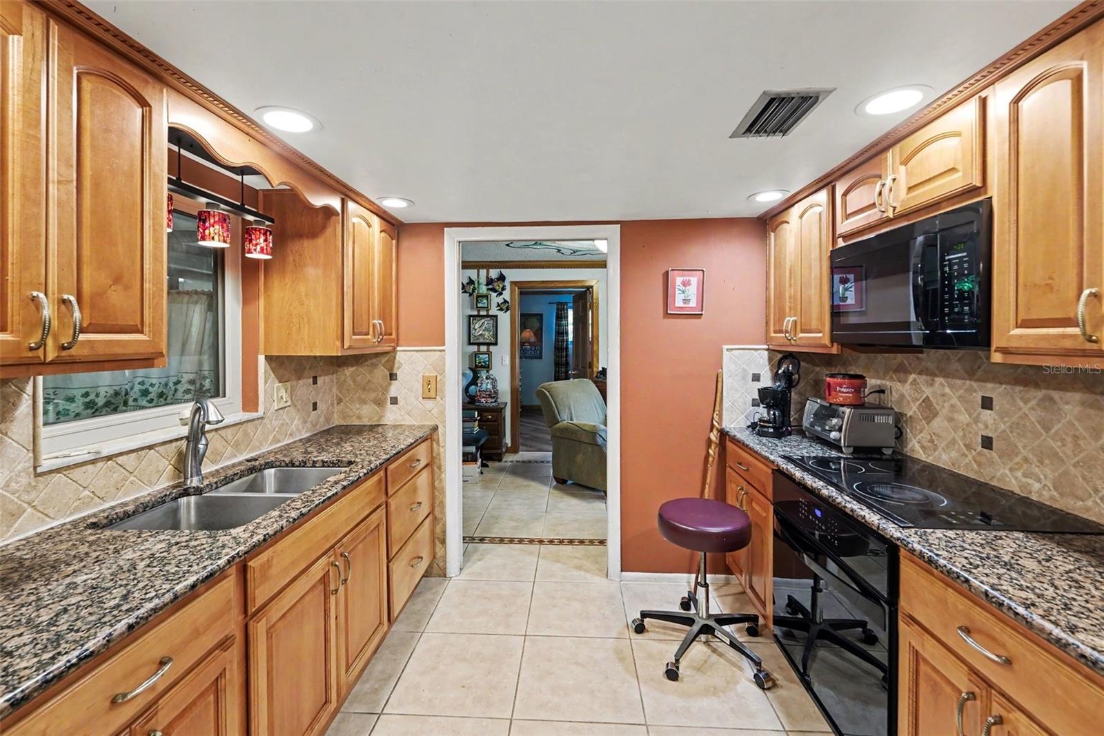2027 SETON DR, CLEARWATER, FL, 33763