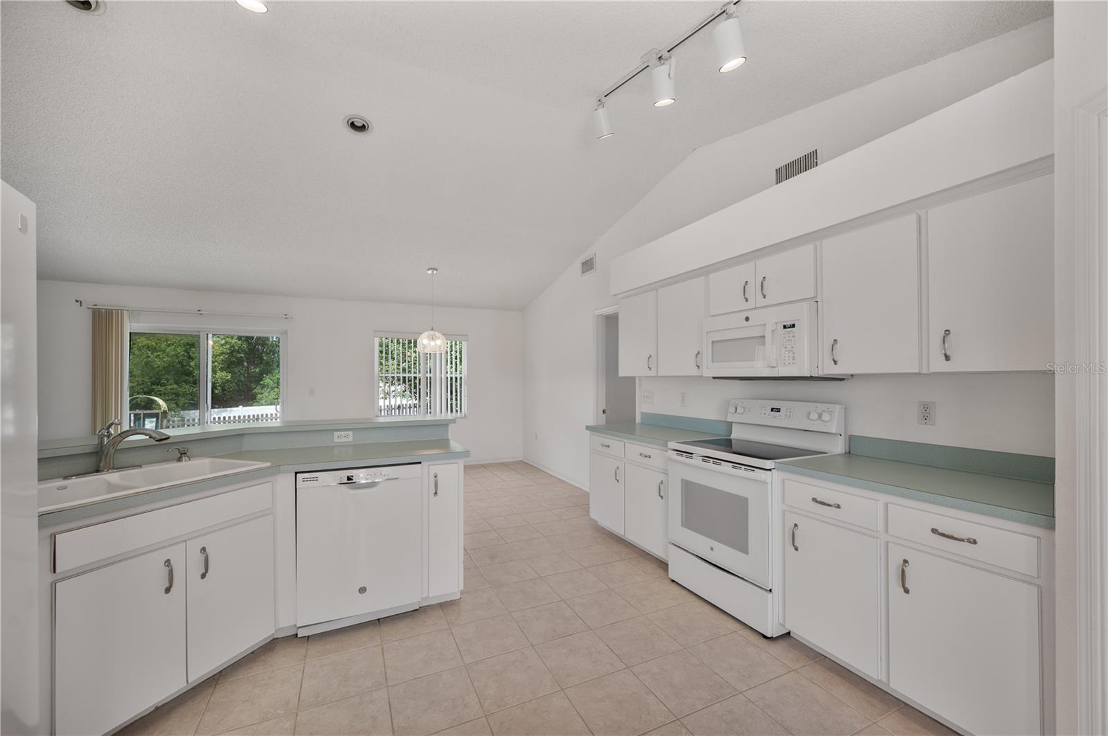 6217 CROSS CREEK BLVD, LAKELAND, FL, 33813