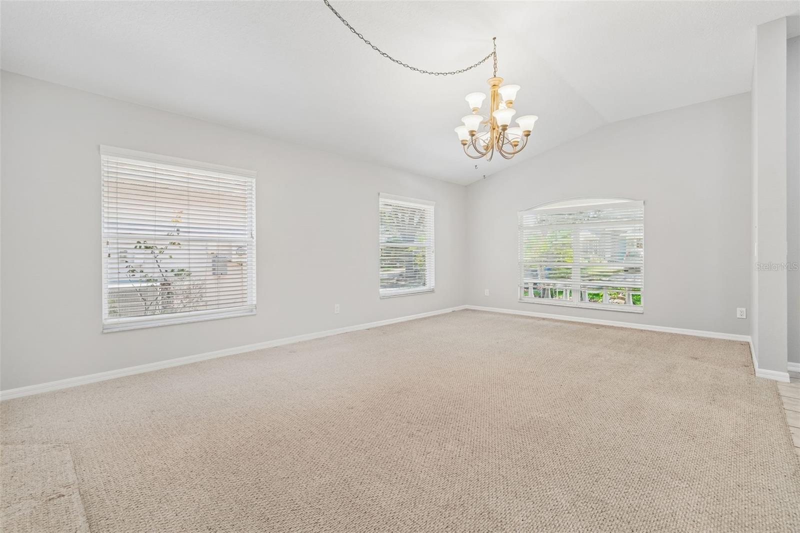 1822 GREYSTONE HEIGHTS DR, VALRICO, FL, 33594