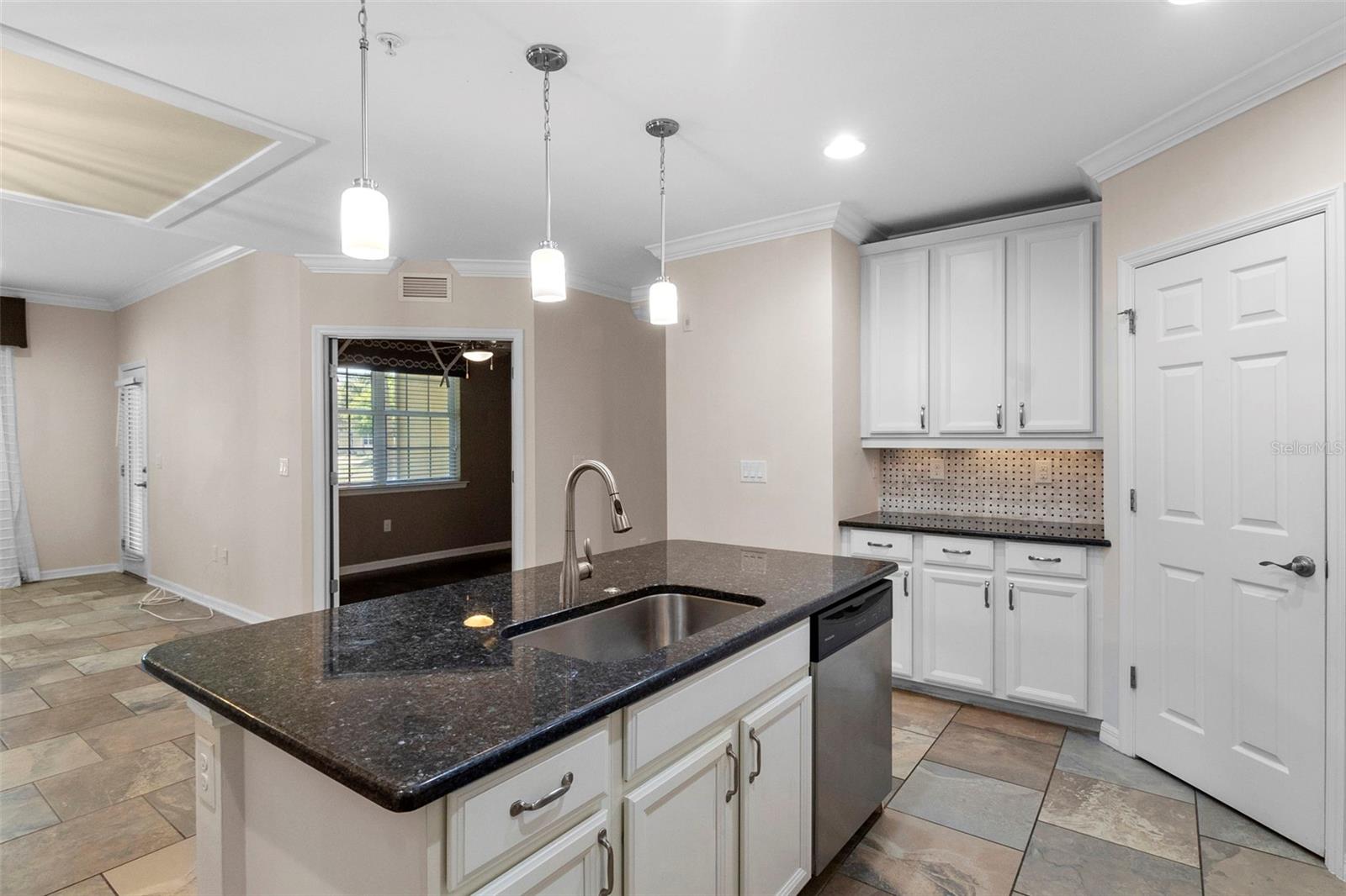 89 NAVIGATION CIR, OSPREY, FL, 34229