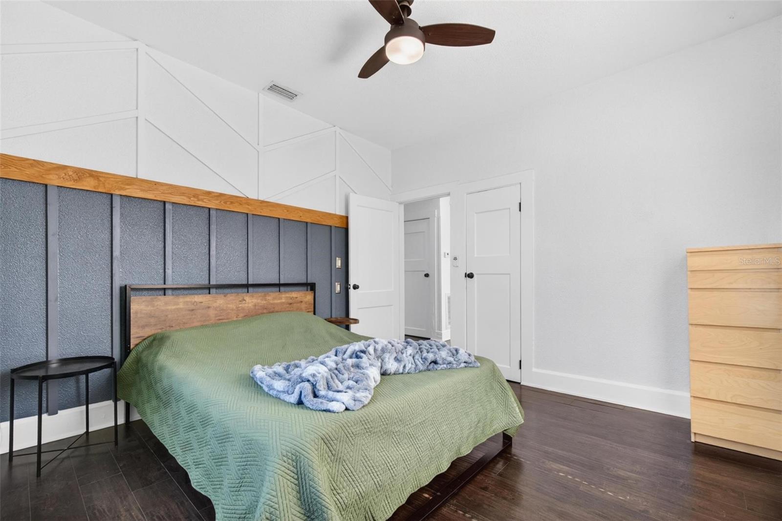 4556 YARMOUTH AVE S, ST PETERSBURG, FL, 33711