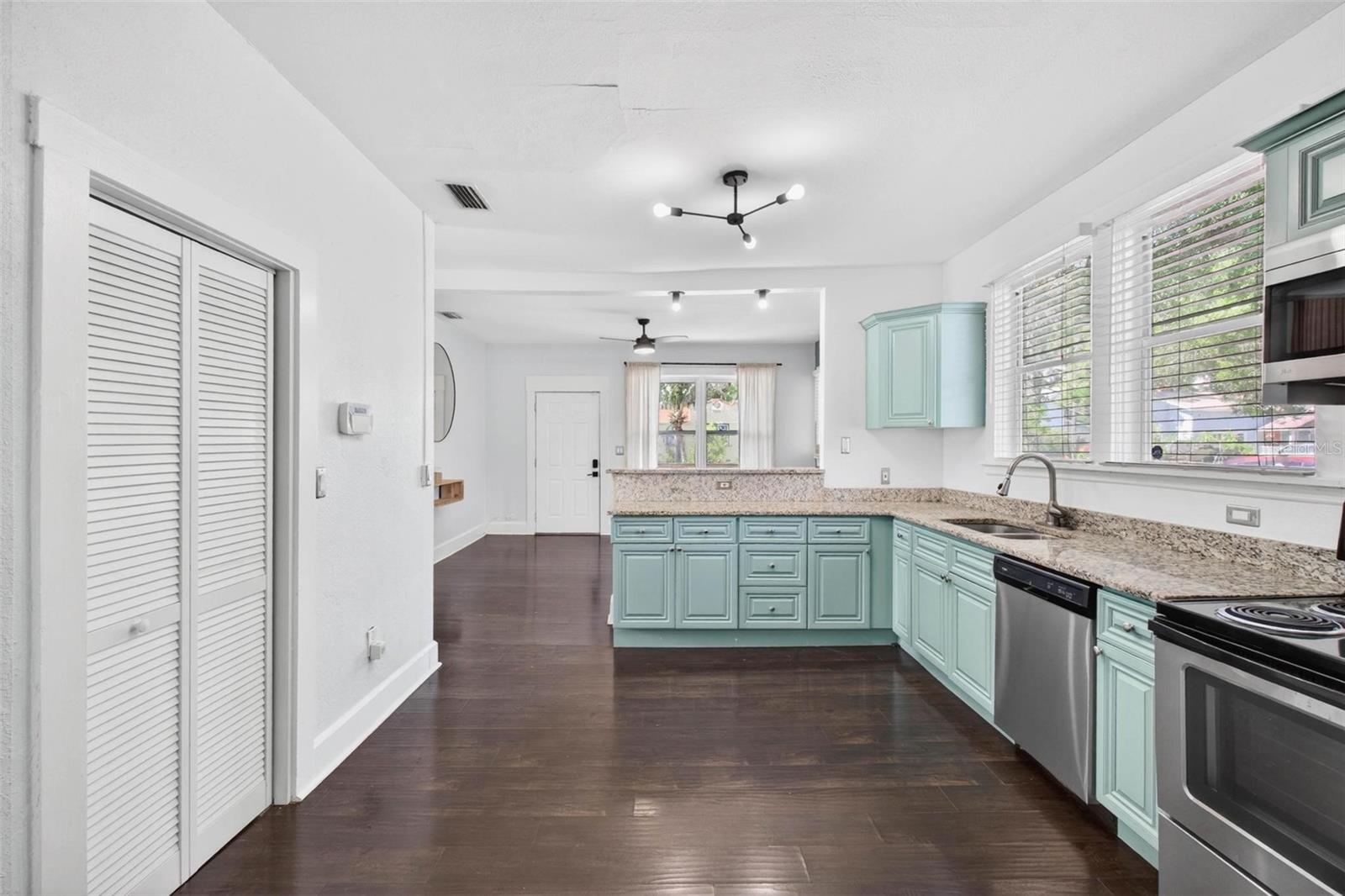 4556 YARMOUTH AVE S, ST PETERSBURG, FL, 33711