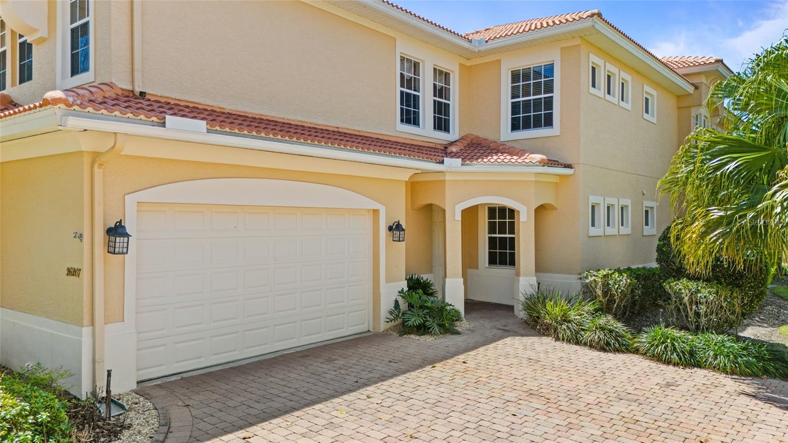26207 AVENIDA LAS COLINAS, HOWEY IN THE HILLS, FL, 34737