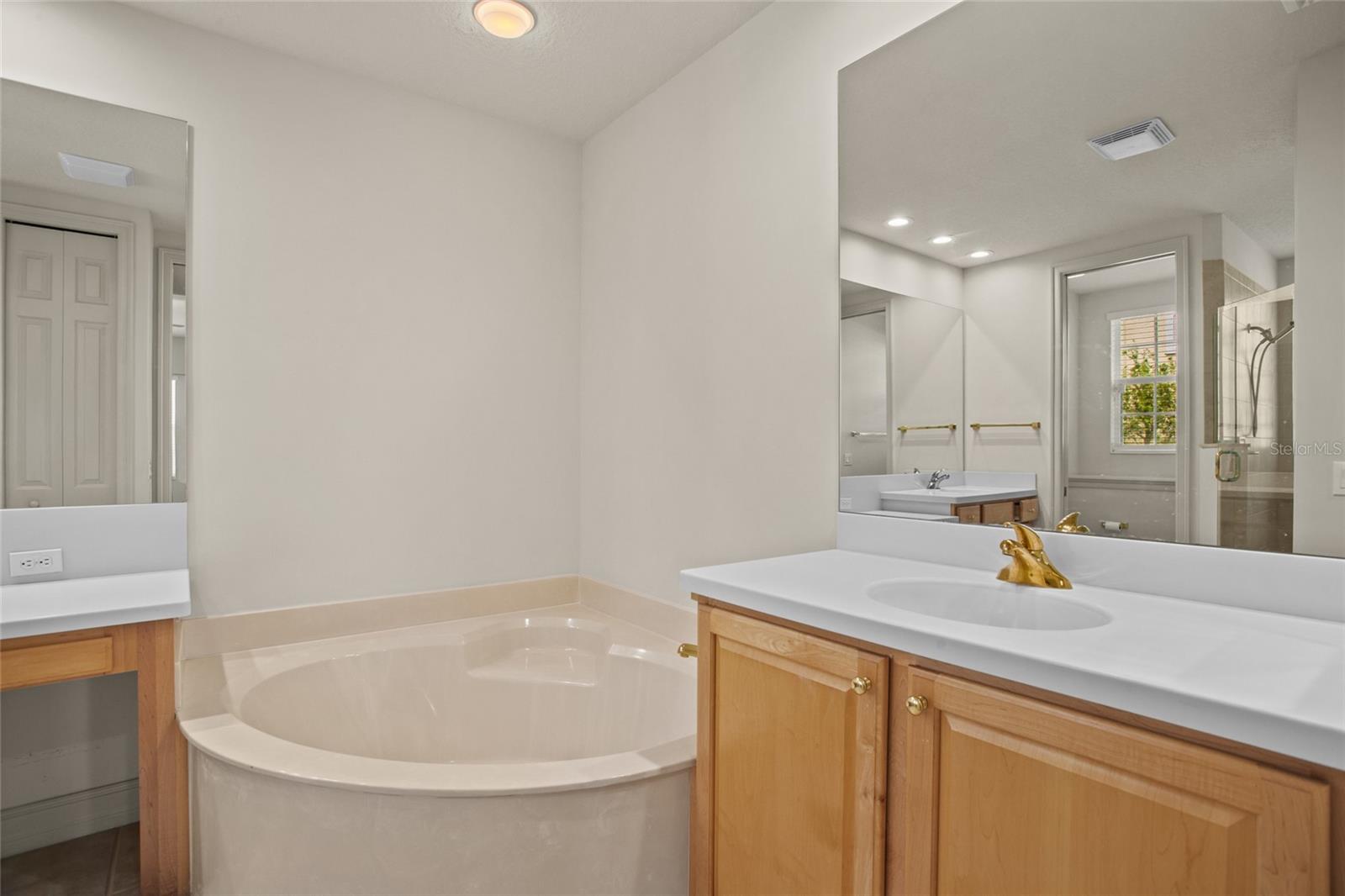26207 AVENIDA LAS COLINAS, HOWEY IN THE HILLS, FL, 34737