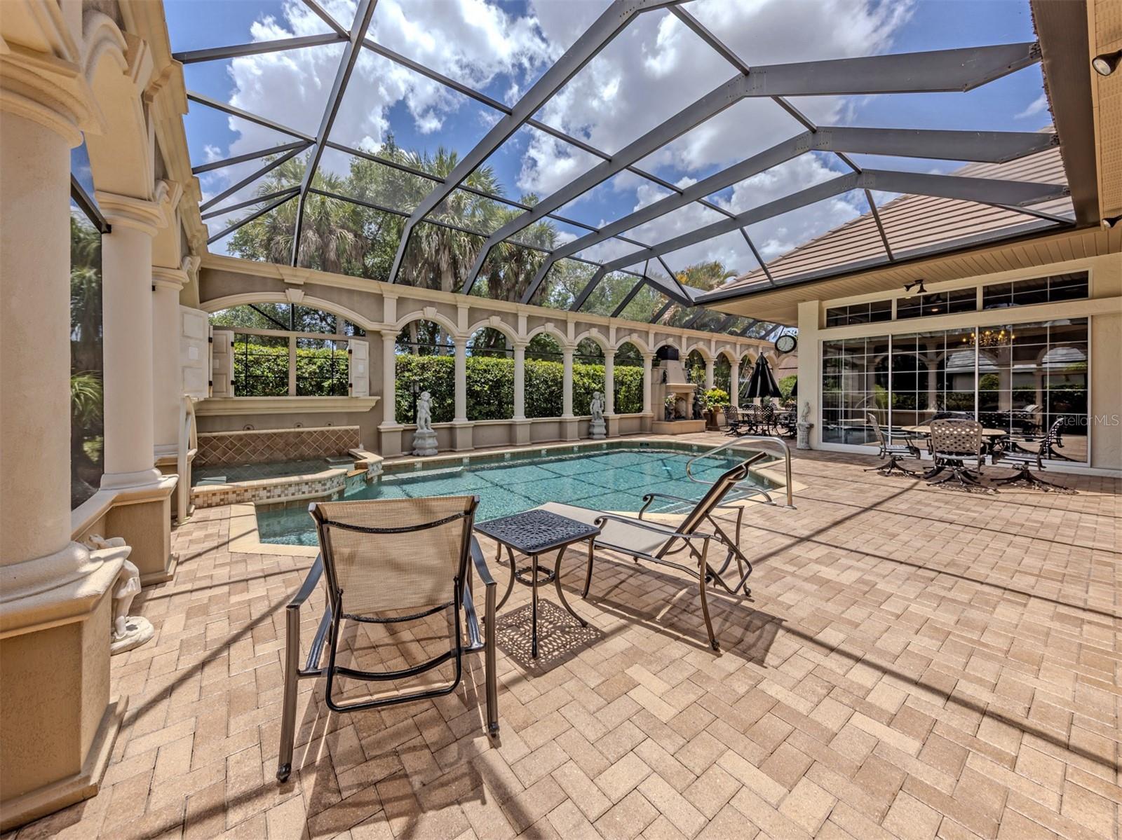 302 STONE BRIAR CREEK DR, VENICE, FL, 34292