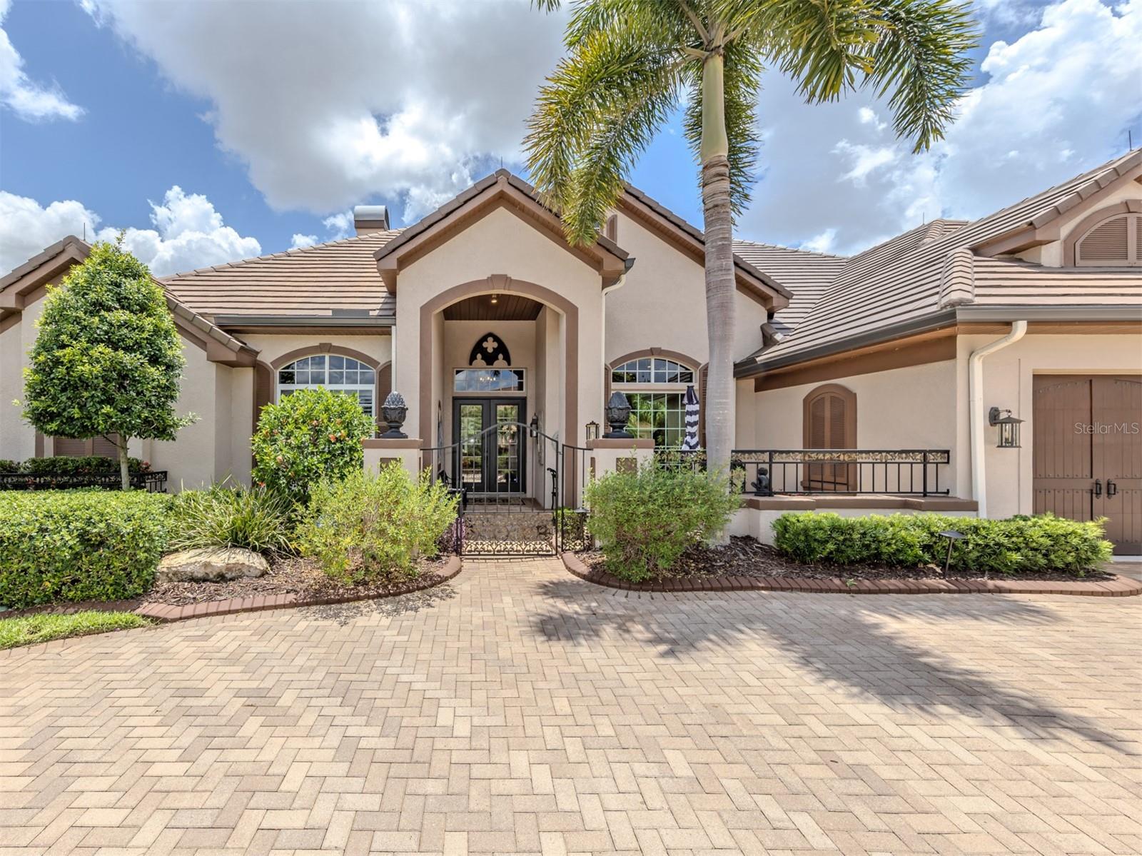 302 STONE BRIAR CREEK DR, VENICE, FL, 34292