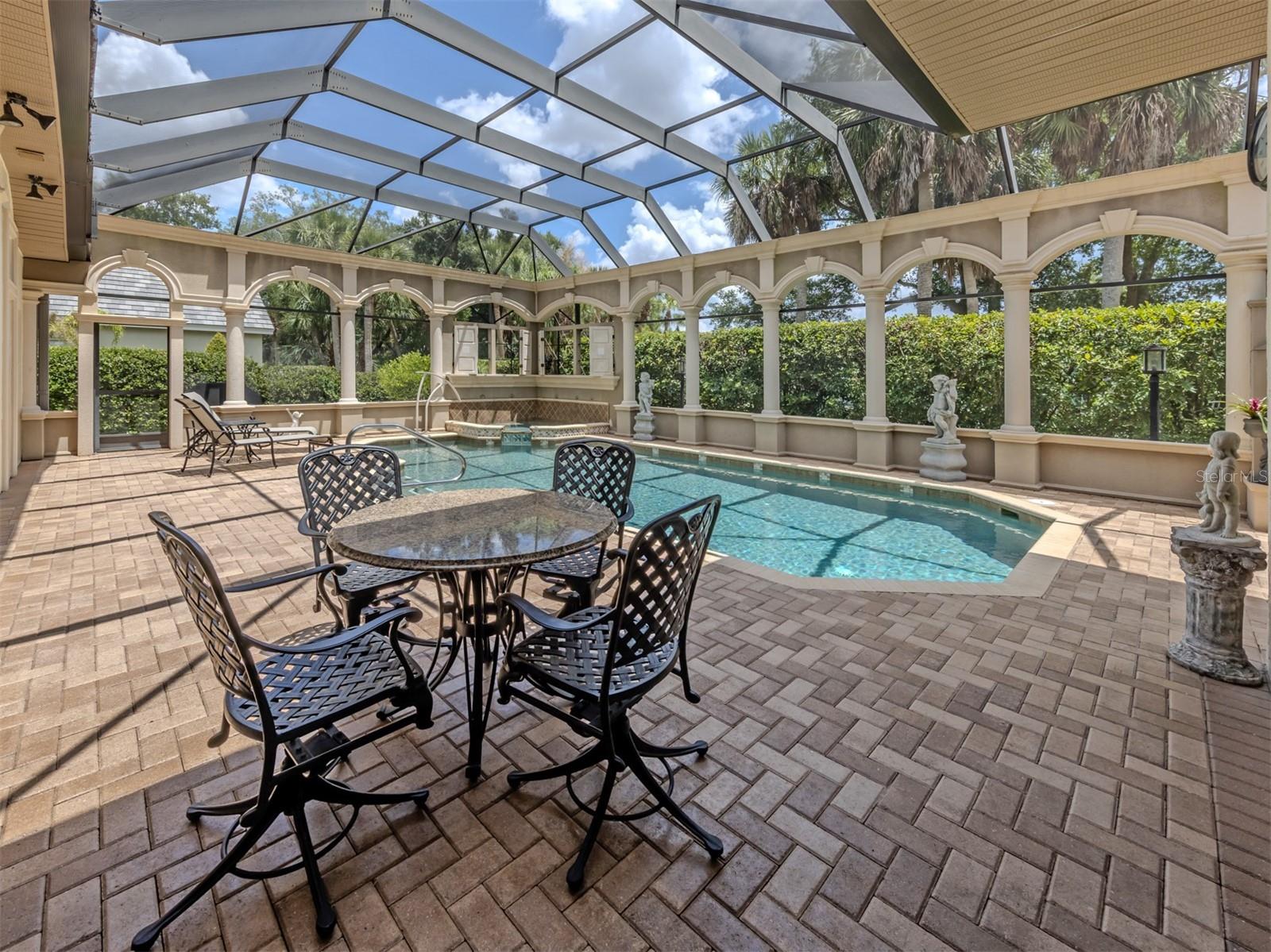 302 STONE BRIAR CREEK DR, VENICE, FL, 34292