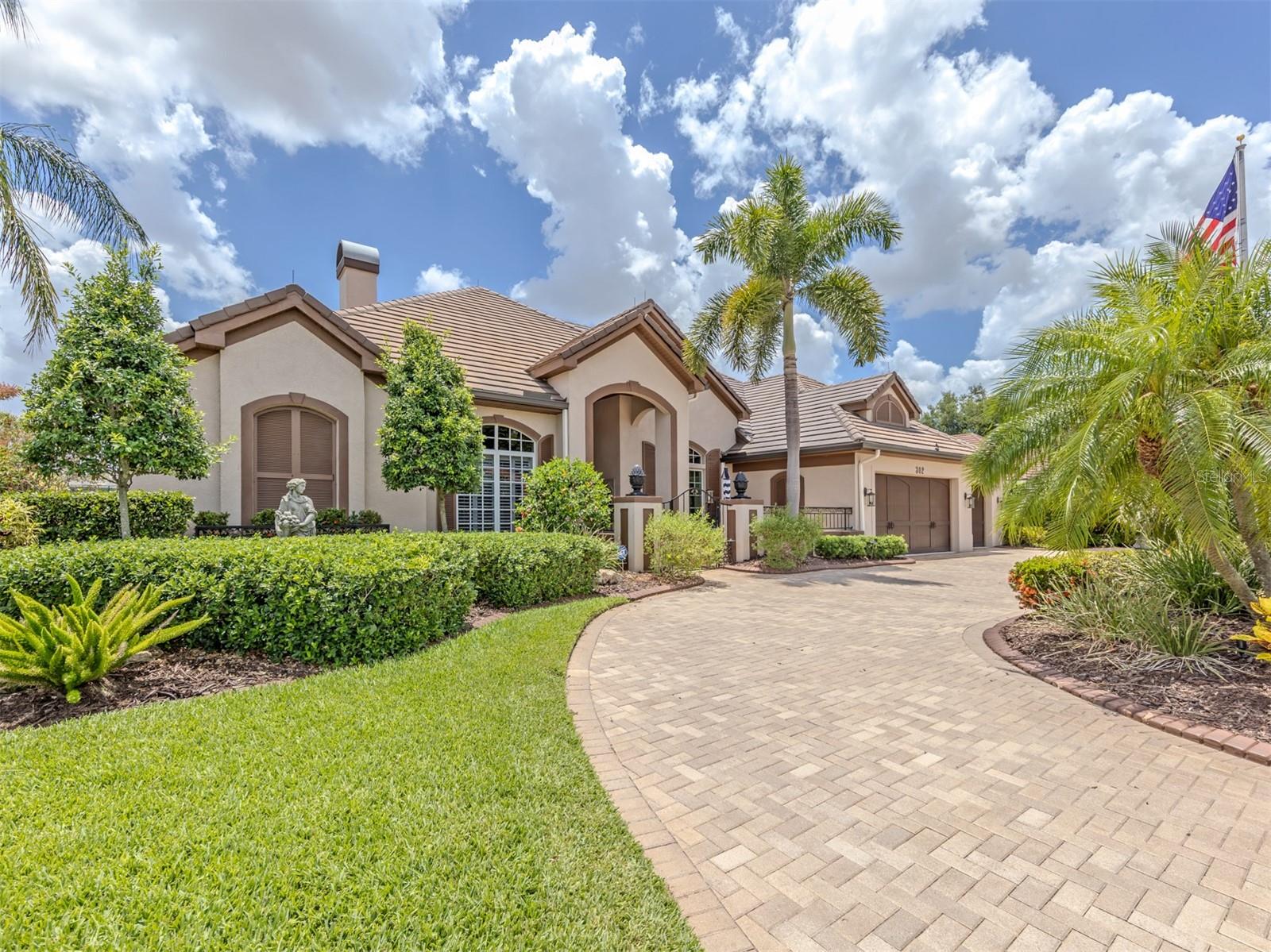 302 STONE BRIAR CREEK DR, VENICE, FL, 34292