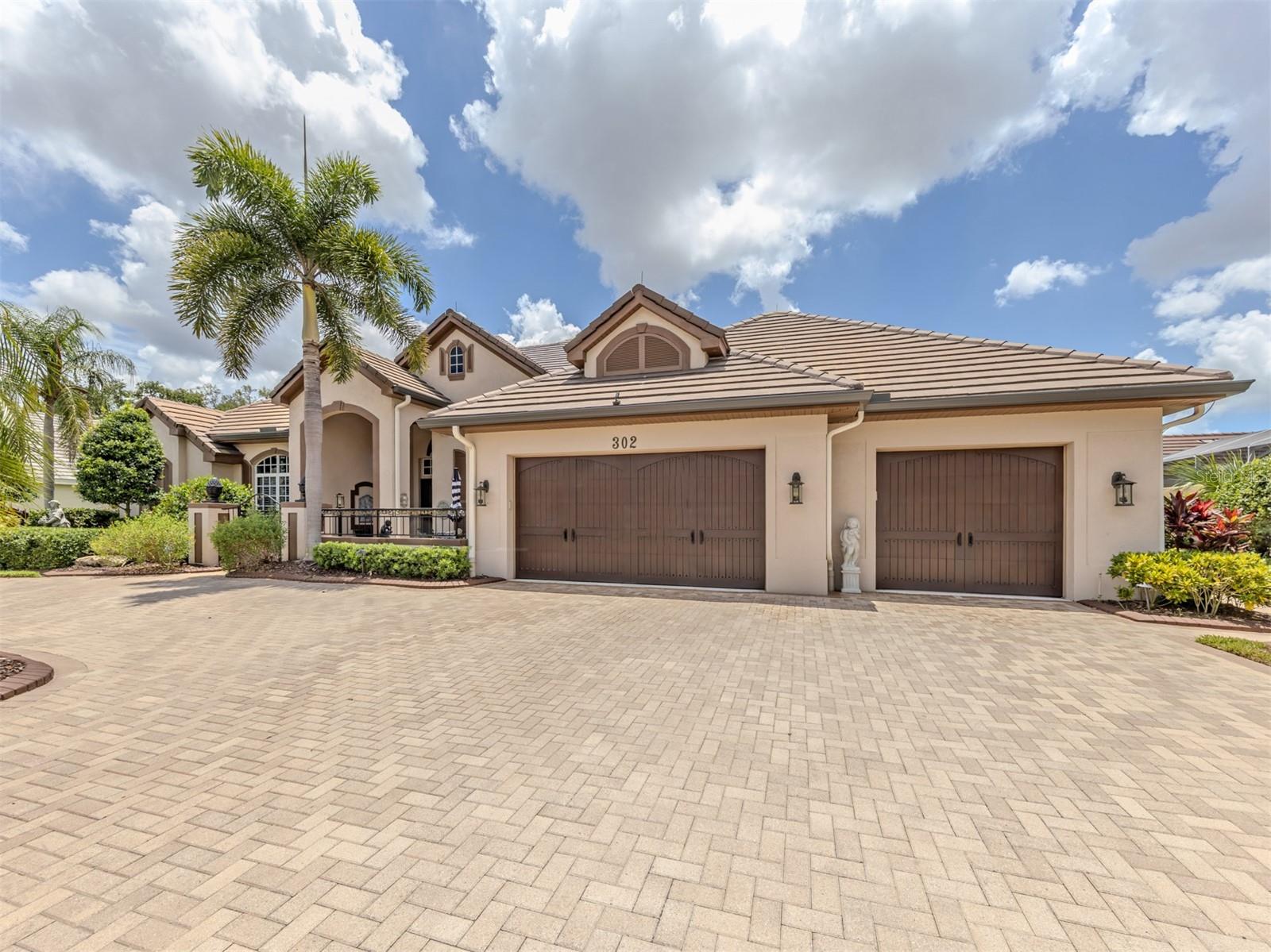 302 STONE BRIAR CREEK DR, VENICE, FL, 34292