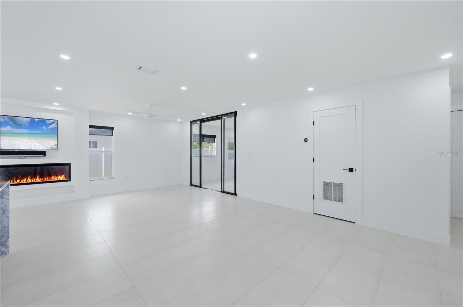 201 HONORE AVE, SARASOTA, FL, 34232