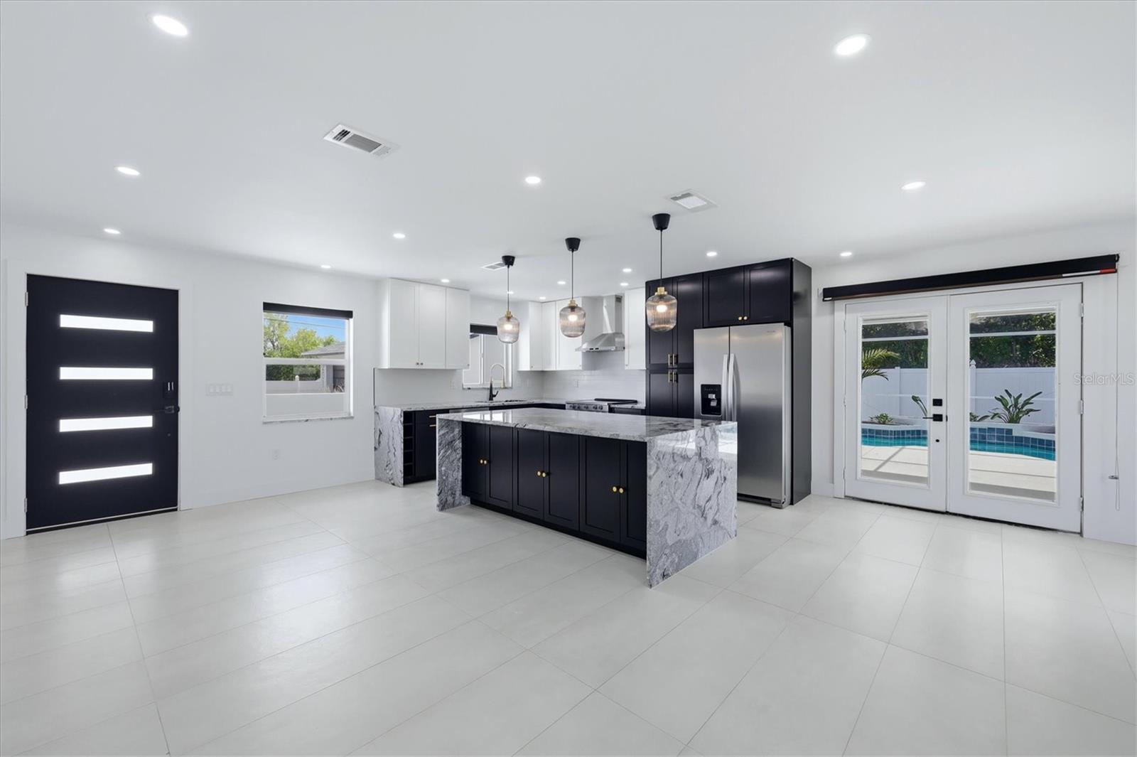 201 HONORE AVE, SARASOTA, FL, 34232