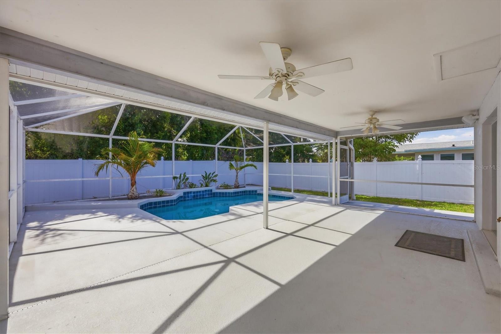 201 HONORE AVE, SARASOTA, FL, 34232