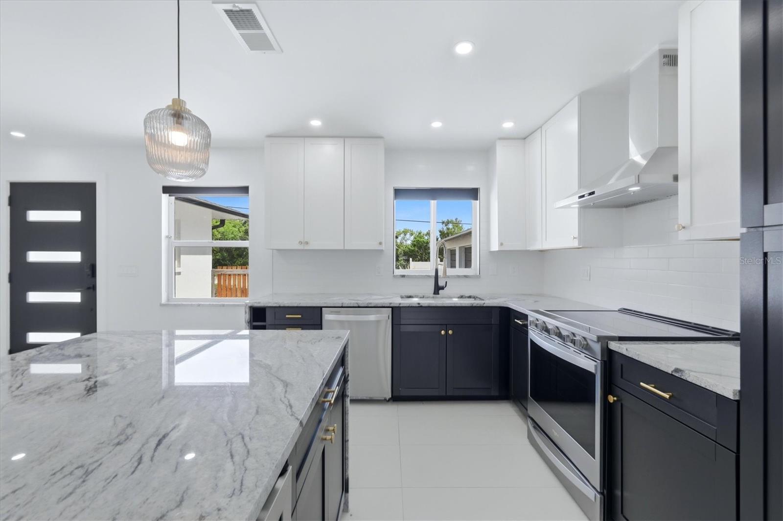 201 HONORE AVE, SARASOTA, FL, 34232