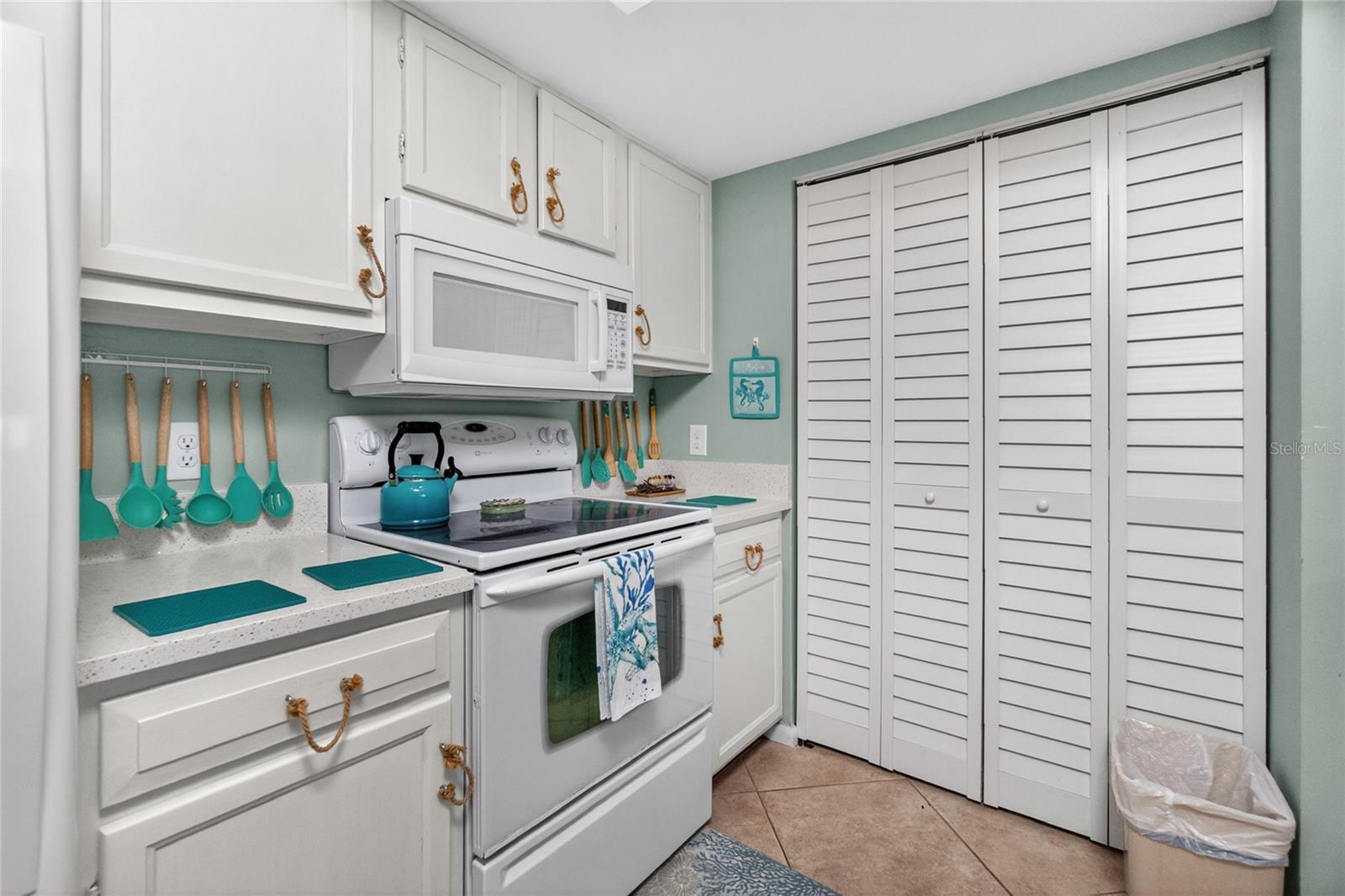 25188 MARION AVE #F207, PUNTA GORDA, FL, 33950