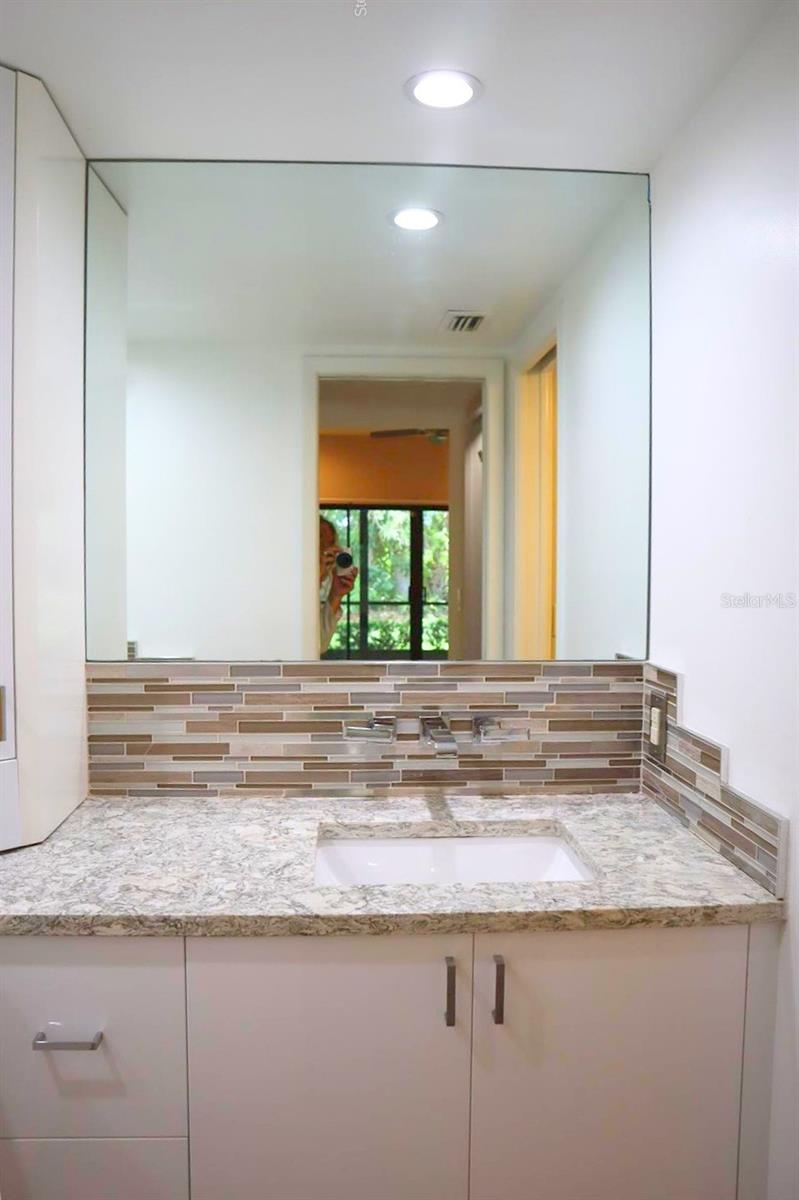 4820 KESTRAL PARK CIR #18, SARASOTA, FL, 34231