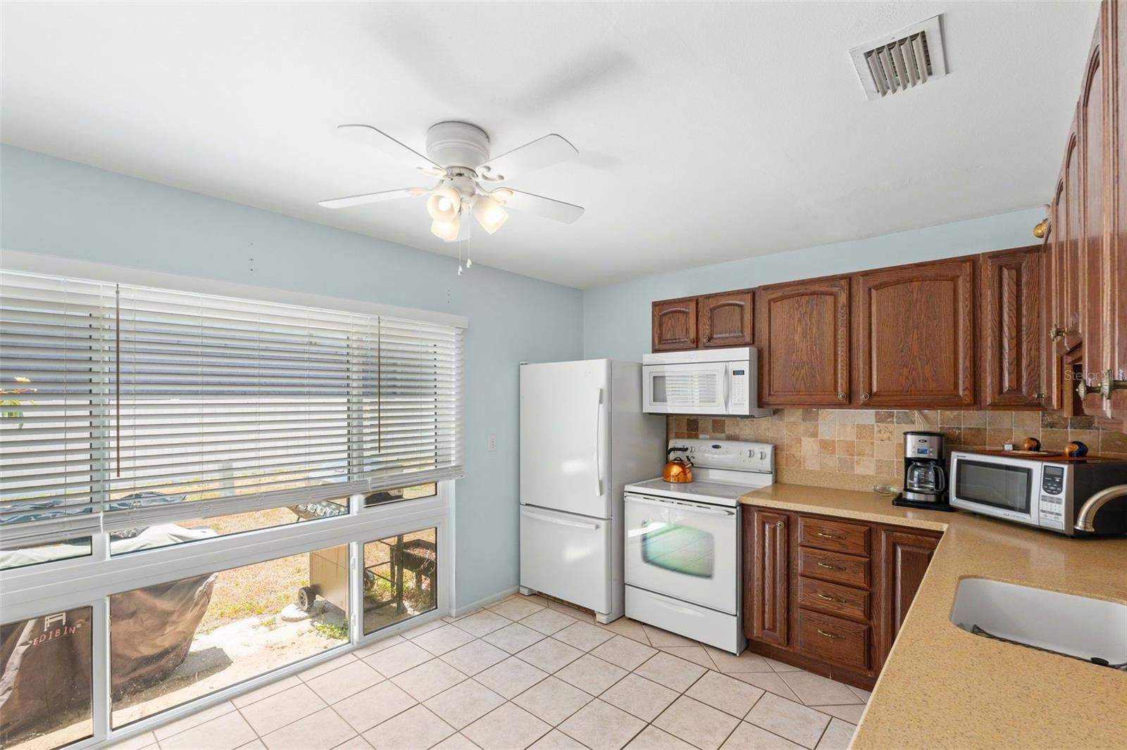 4105 43RD AVE W, BRADENTON, FL, 34205