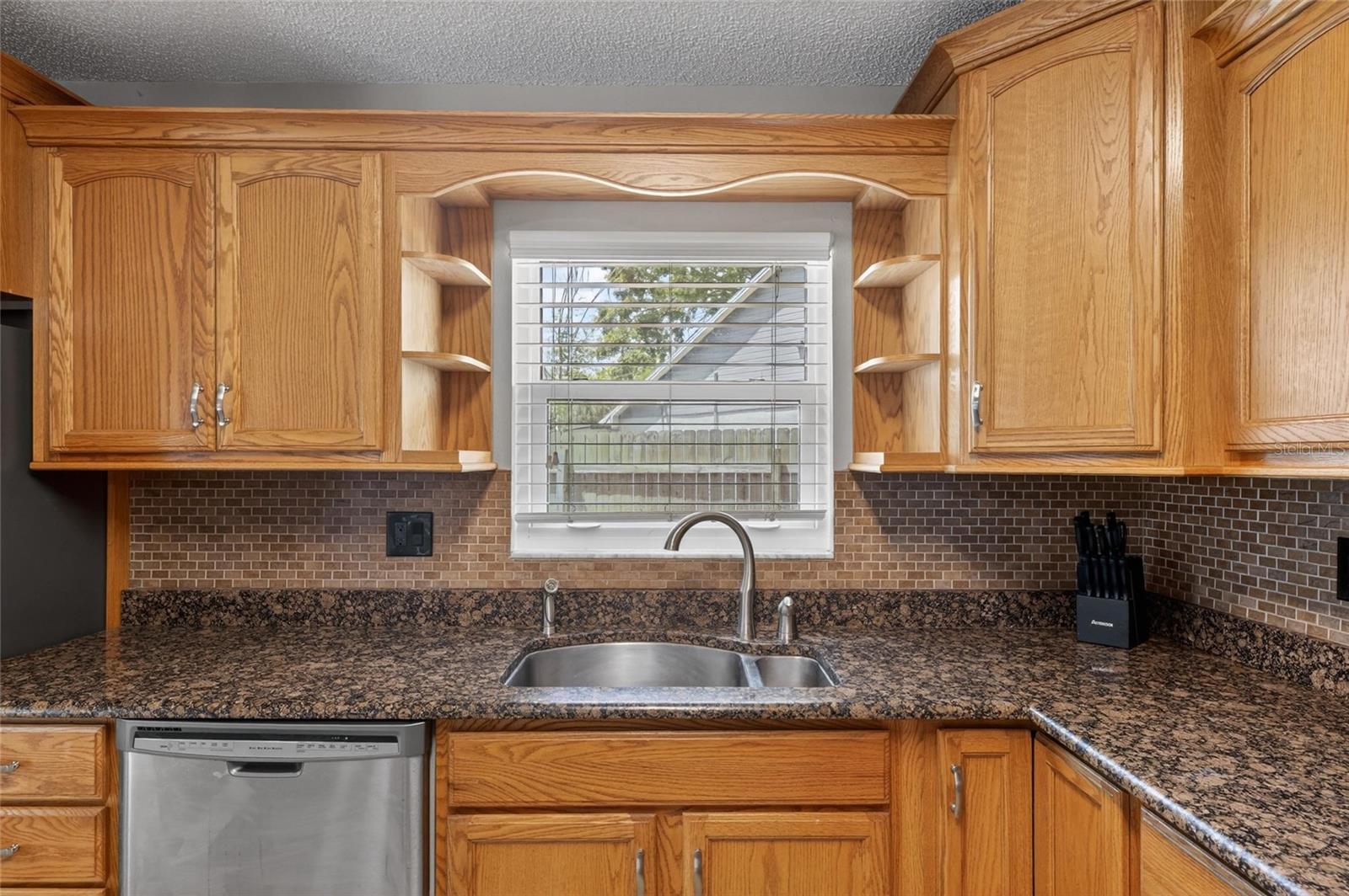 2078 SHADOW PINE DR, BRANDON, FL, 33511
