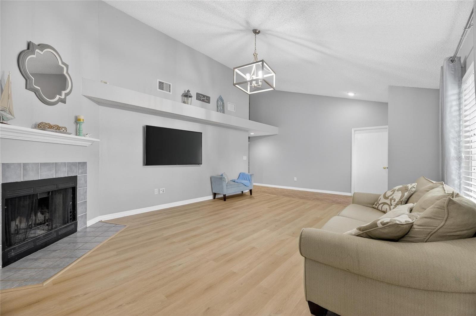 2078 SHADOW PINE DR, BRANDON, FL, 33511