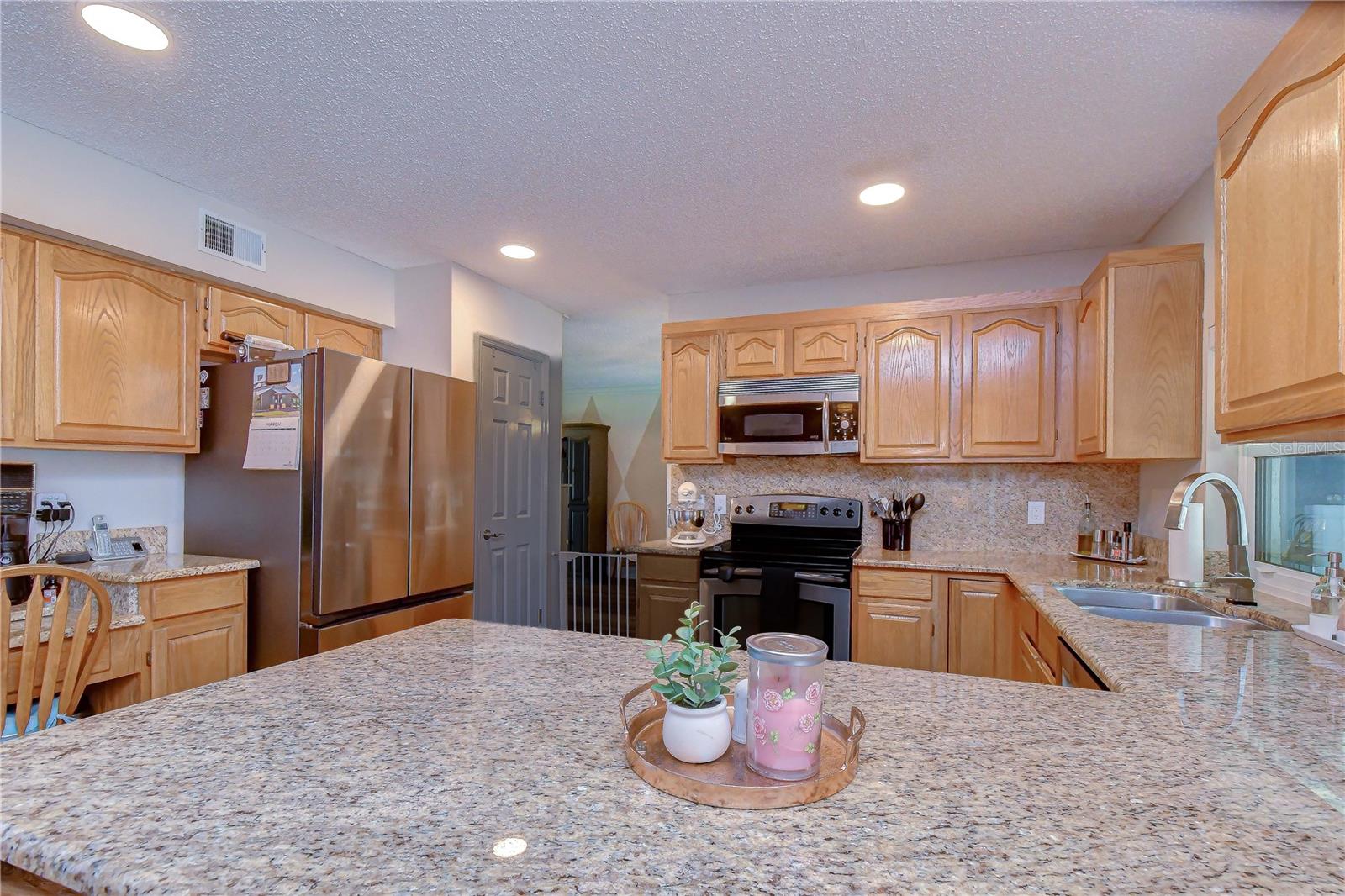 1227 RAINBROOK CIR, VALRICO, FL, 33596