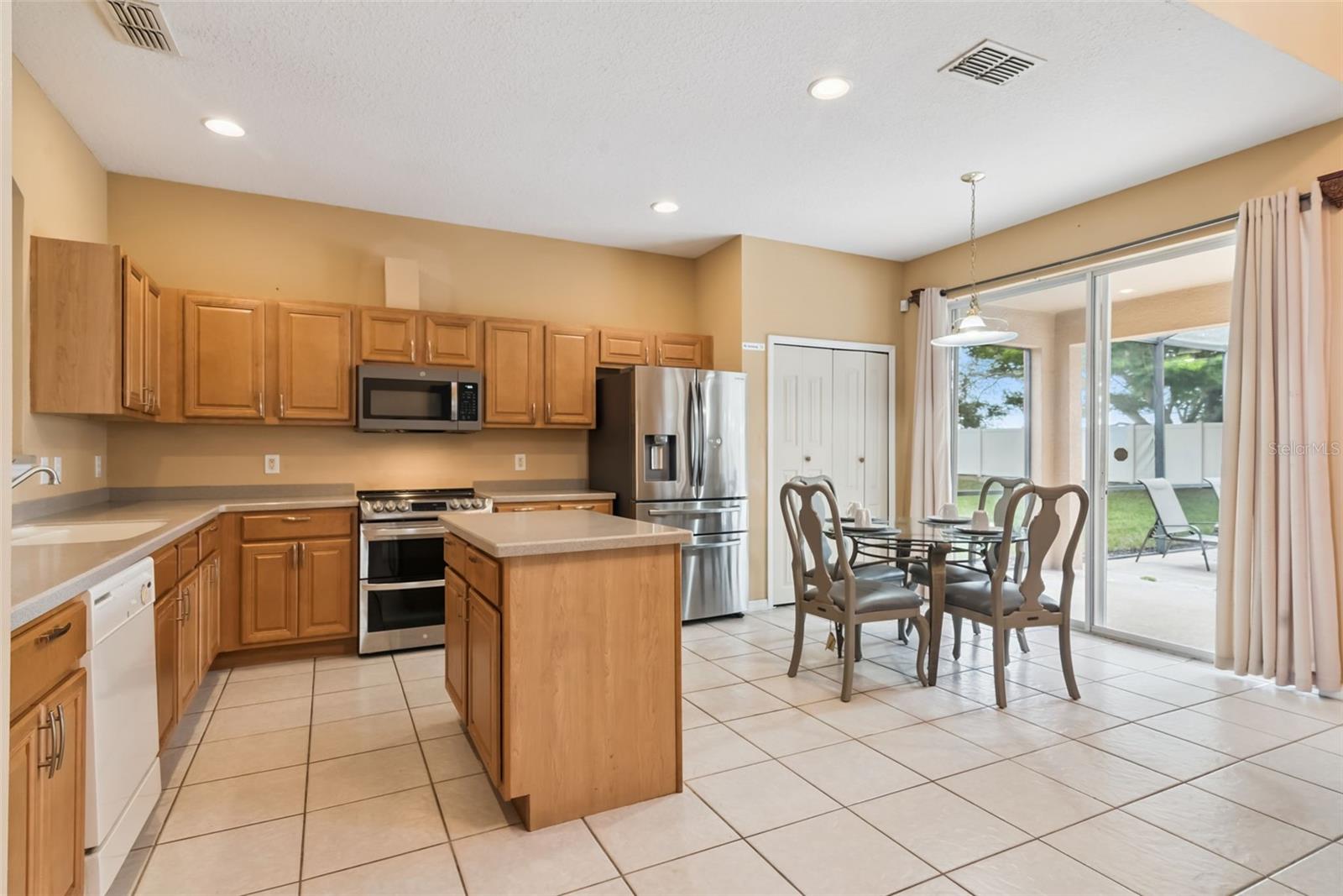 1162 SOLANA CIR, DAVENPORT, FL, 33897