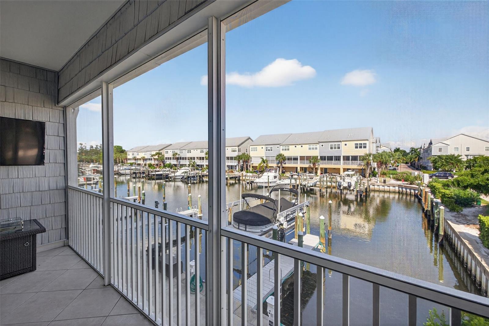6080 MOORINGS DR S, ST PETERSBURG, FL, 33712