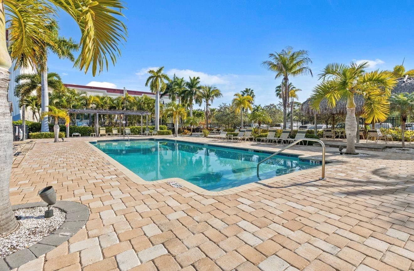 6080 MOORINGS DR S, ST PETERSBURG, FL, 33712