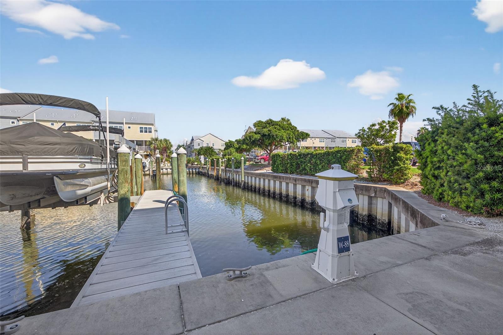 6080 MOORINGS DR S, ST PETERSBURG, FL, 33712