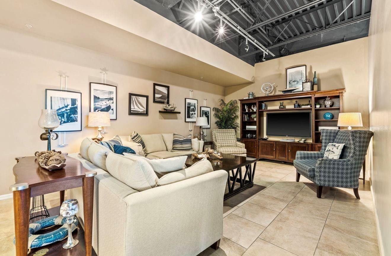 6080 MOORINGS DR S, ST PETERSBURG, FL, 33712