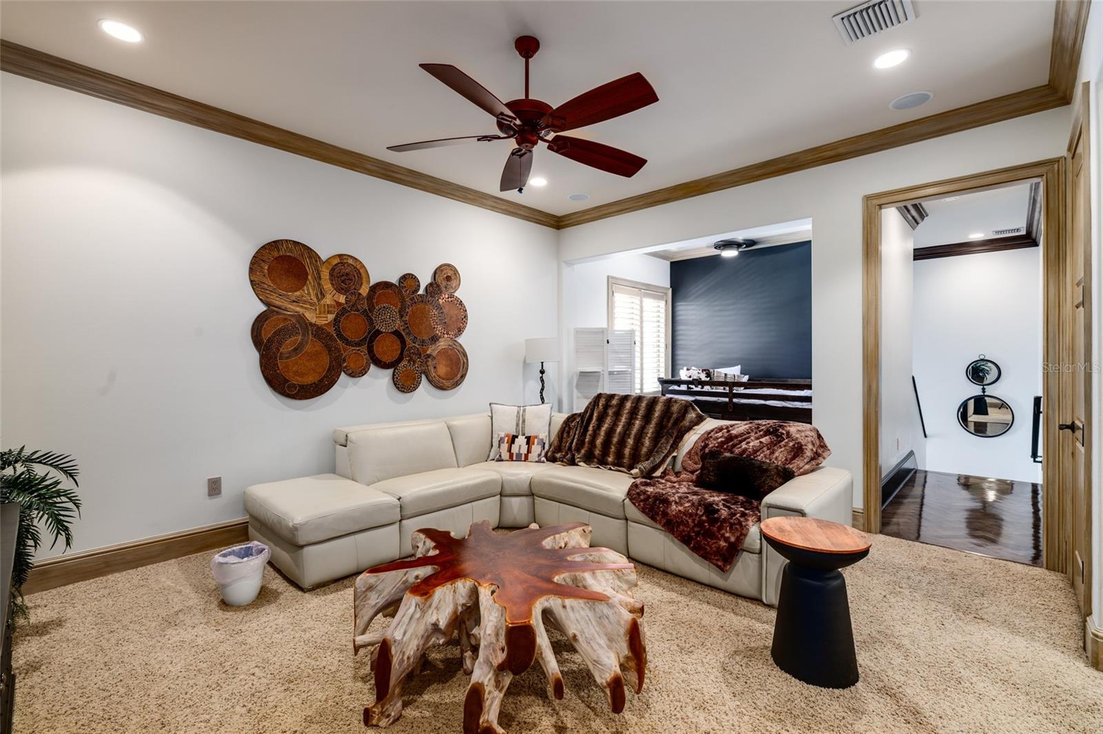 200 BRIGHTWATERS BLVD NE, ST PETERSBURG, FL, 33704