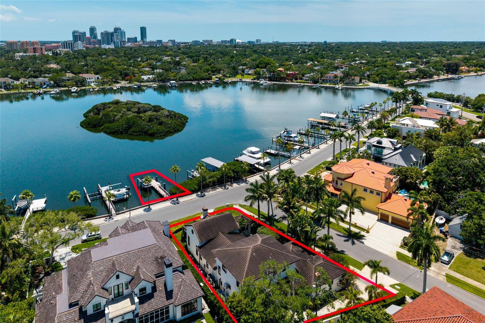 200 BRIGHTWATERS BLVD NE, ST PETERSBURG, FL, 33704