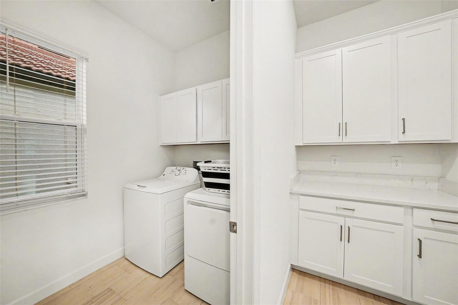 17415 HOLLY WELL AVE, WIMAUMA, FL, 33598