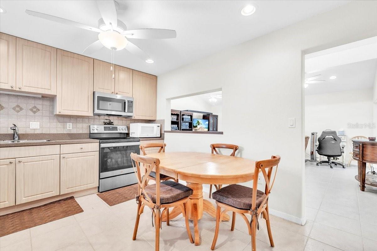 25313 DELGADO DR, PUNTA GORDA, FL, 33955