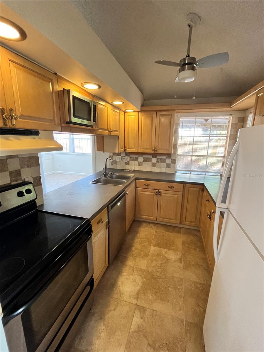 2678 MARKHAM CT, PALM HARBOR, FL, 34684