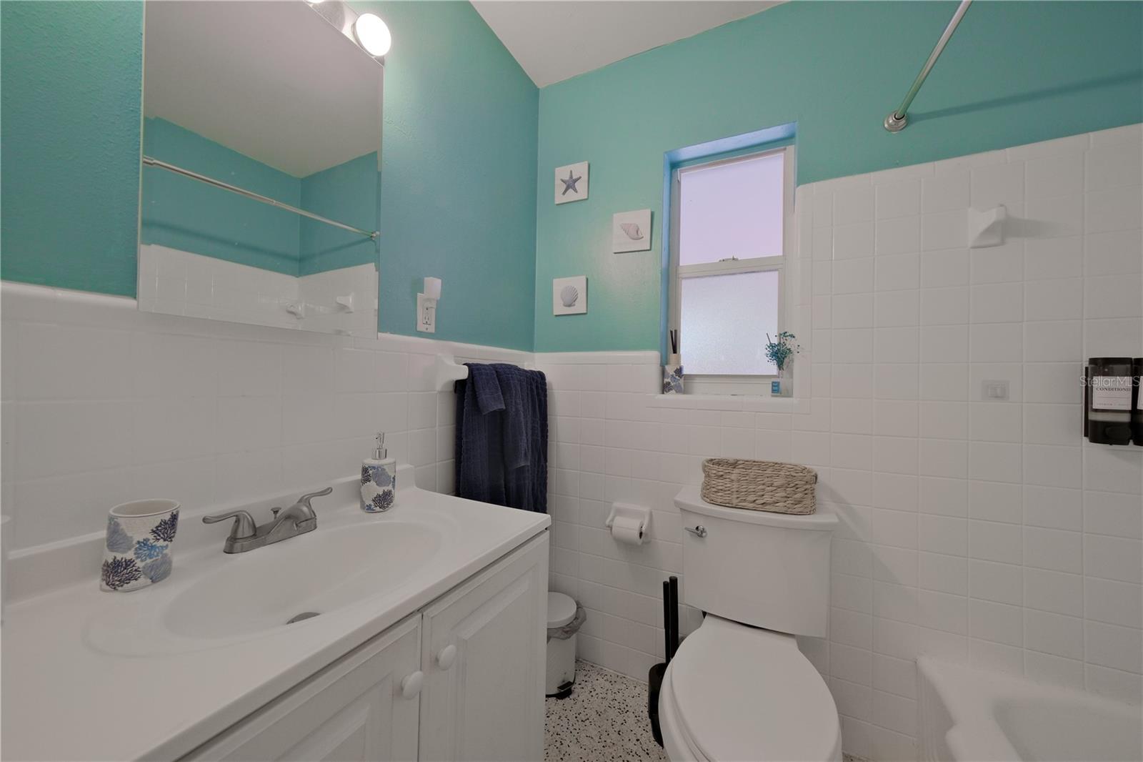 993 GARY ST #A & B, SARASOTA, FL, 34234
