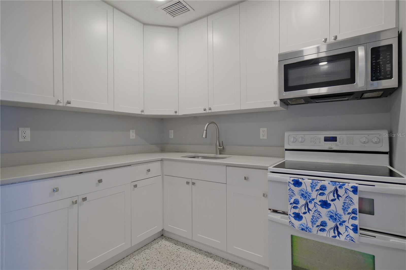 993 GARY ST #A & B, SARASOTA, FL, 34234