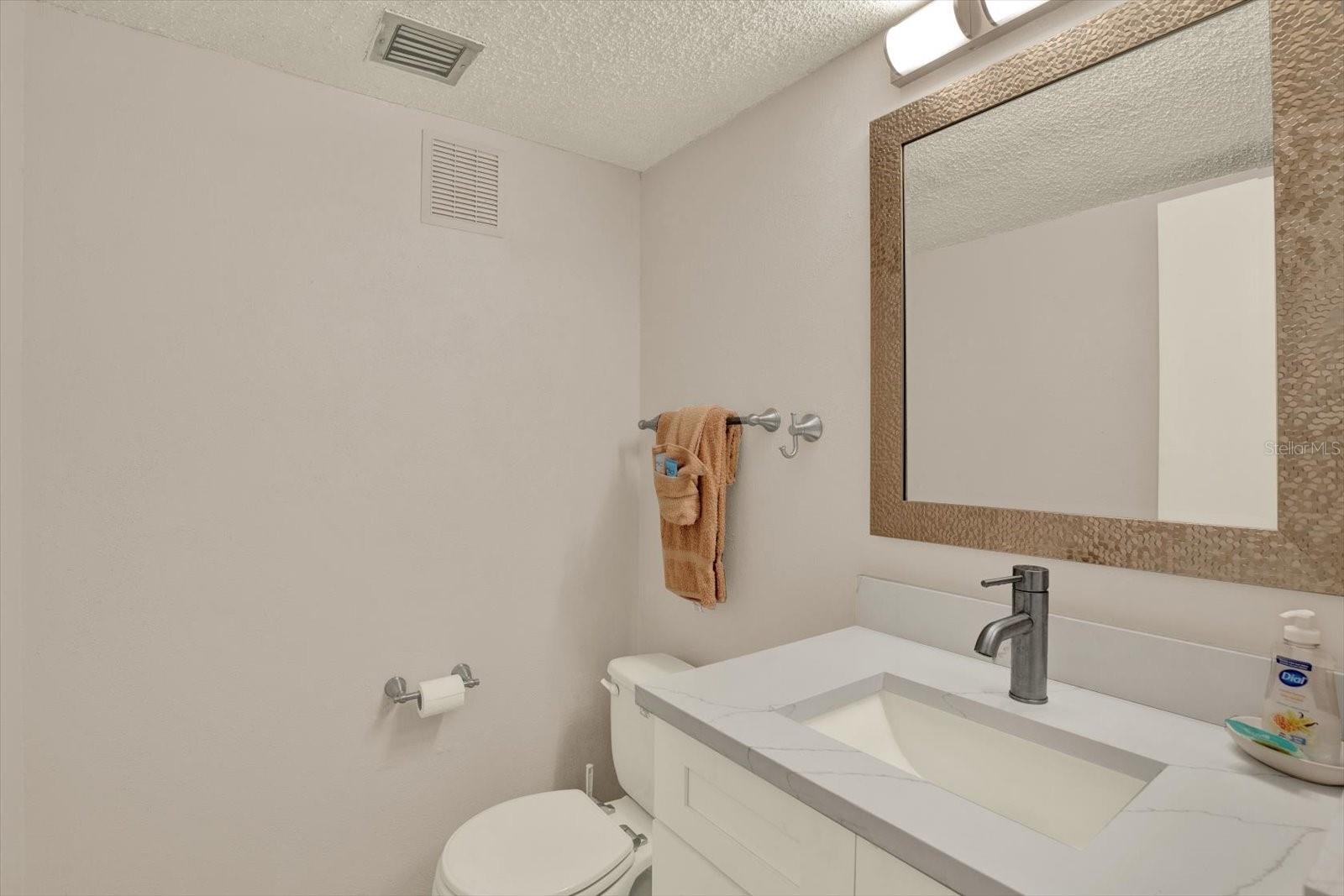169 MEDALLION BLVD #E, MADEIRA BEACH, FL, 33708