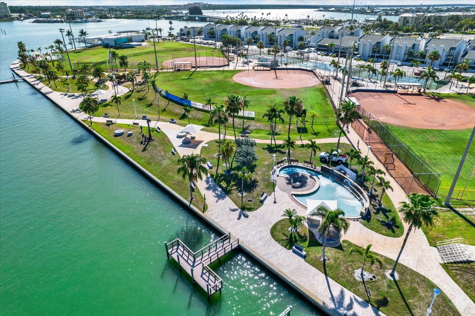 169 MEDALLION BLVD #E, MADEIRA BEACH, FL, 33708
