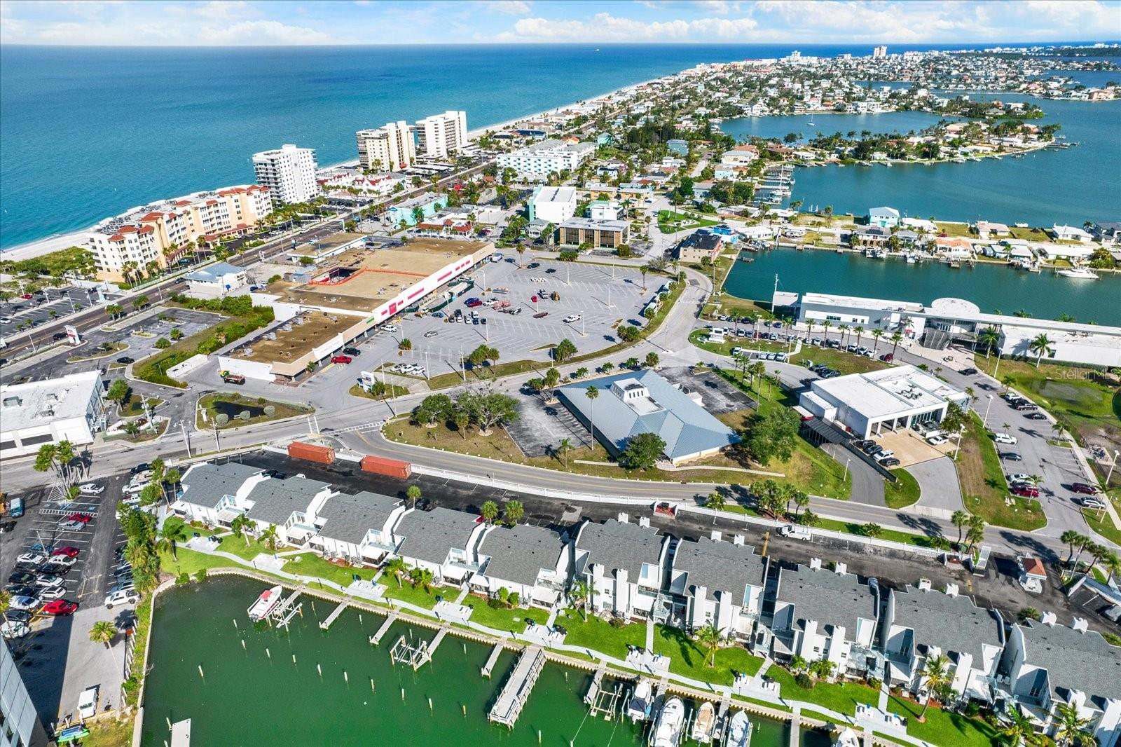 169 MEDALLION BLVD #E, MADEIRA BEACH, FL, 33708
