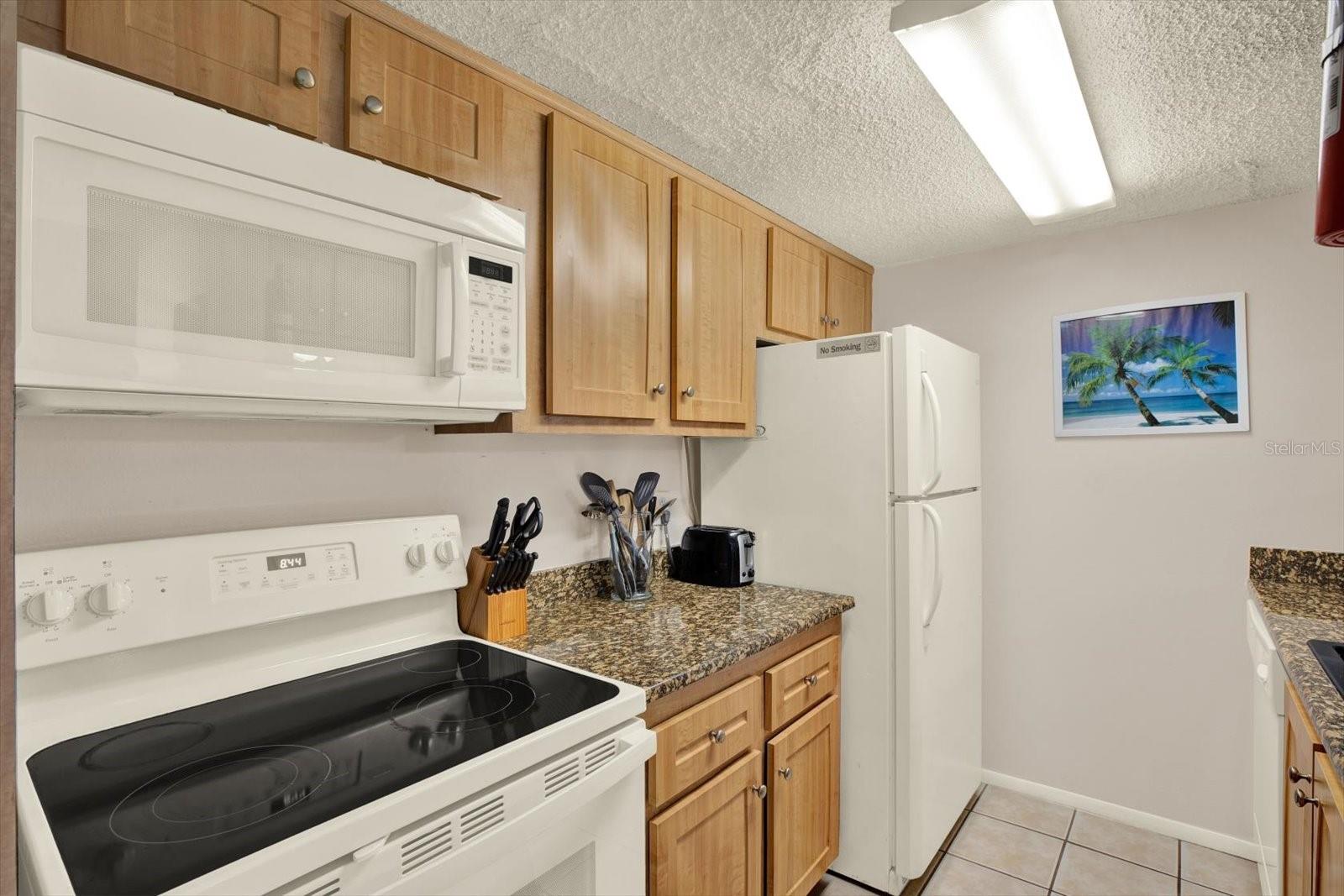 169 MEDALLION BLVD #E, MADEIRA BEACH, FL, 33708