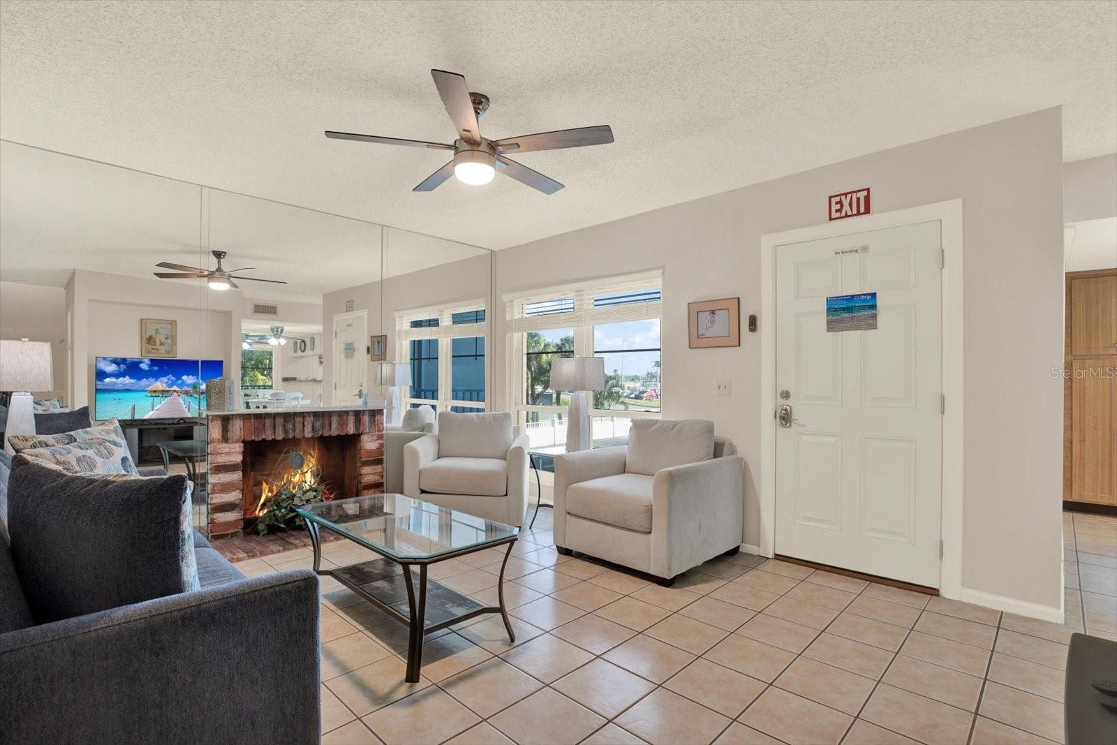169 MEDALLION BLVD #E, MADEIRA BEACH, FL, 33708