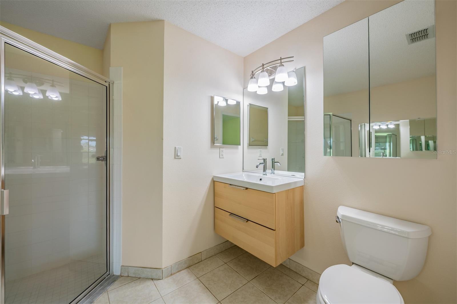 1230 CORINTH GREENS DR #2, SUN CITY CENTER, FL, 33573
