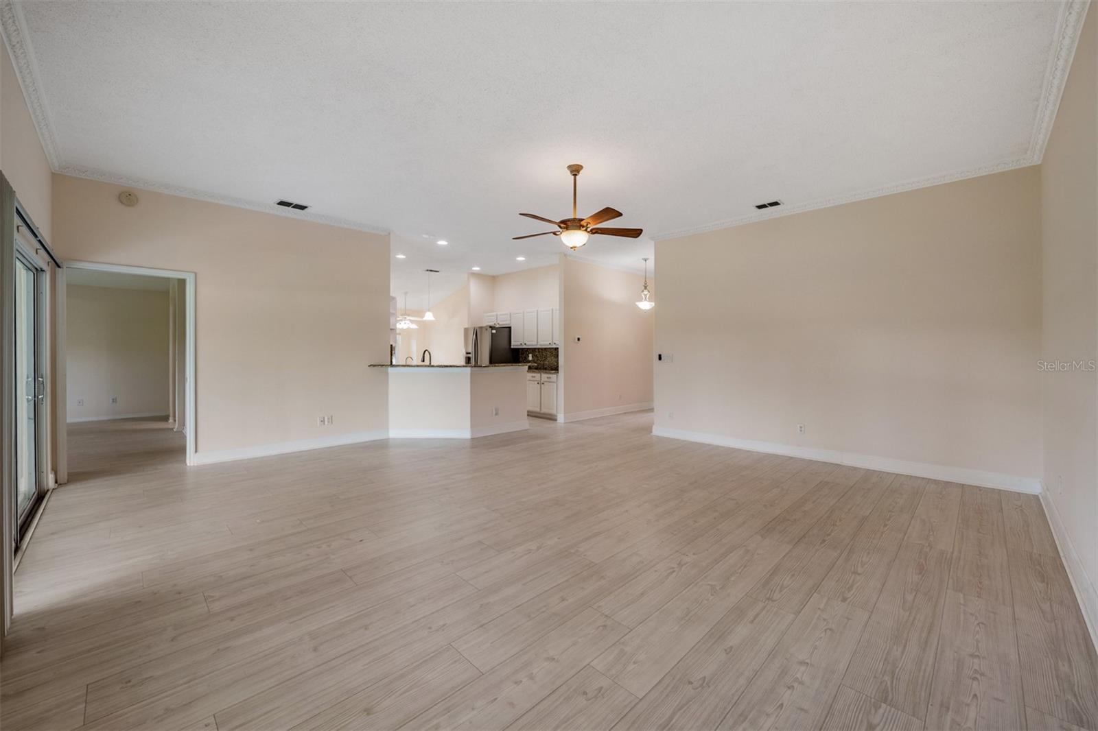 1230 CORINTH GREENS DR #2, SUN CITY CENTER, FL, 33573