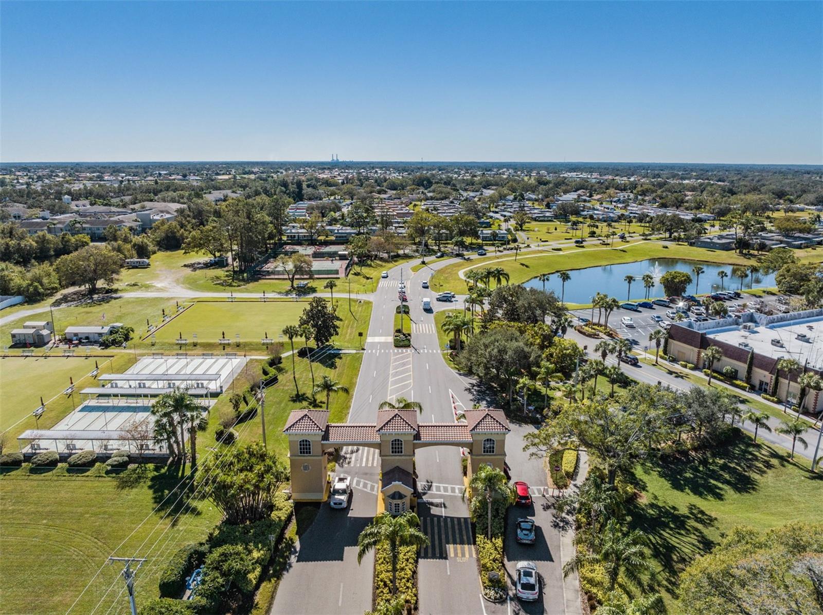 1230 CORINTH GREENS DR #2, SUN CITY CENTER, FL, 33573