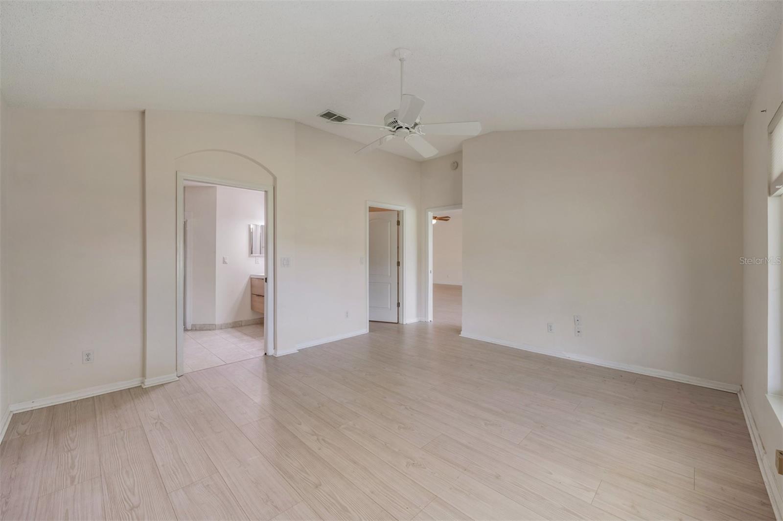1230 CORINTH GREENS DR #2, SUN CITY CENTER, FL, 33573
