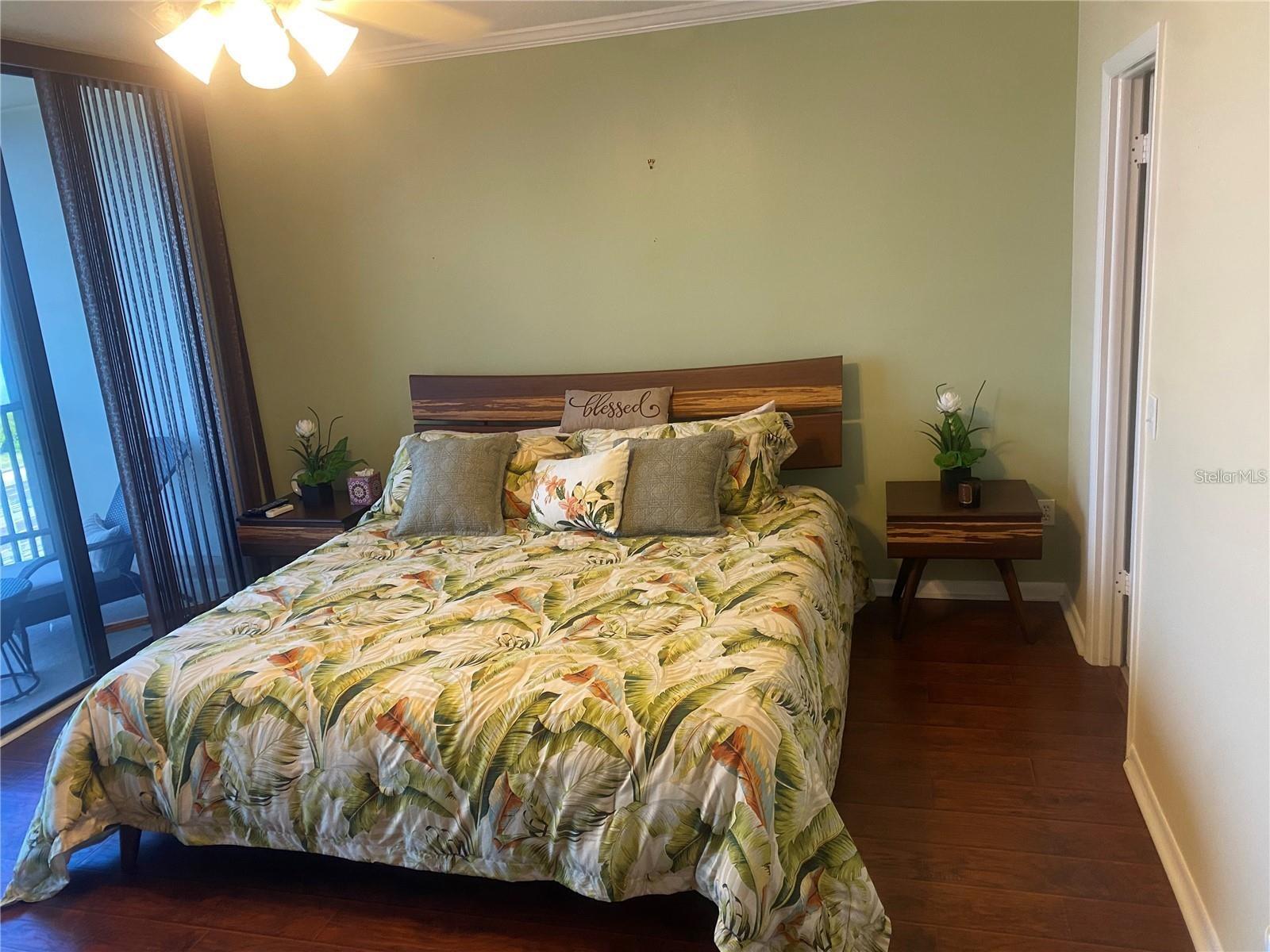 7100 SUNSHINE SKYWAY LN S #906, ST PETERSBURG, FL, 33711