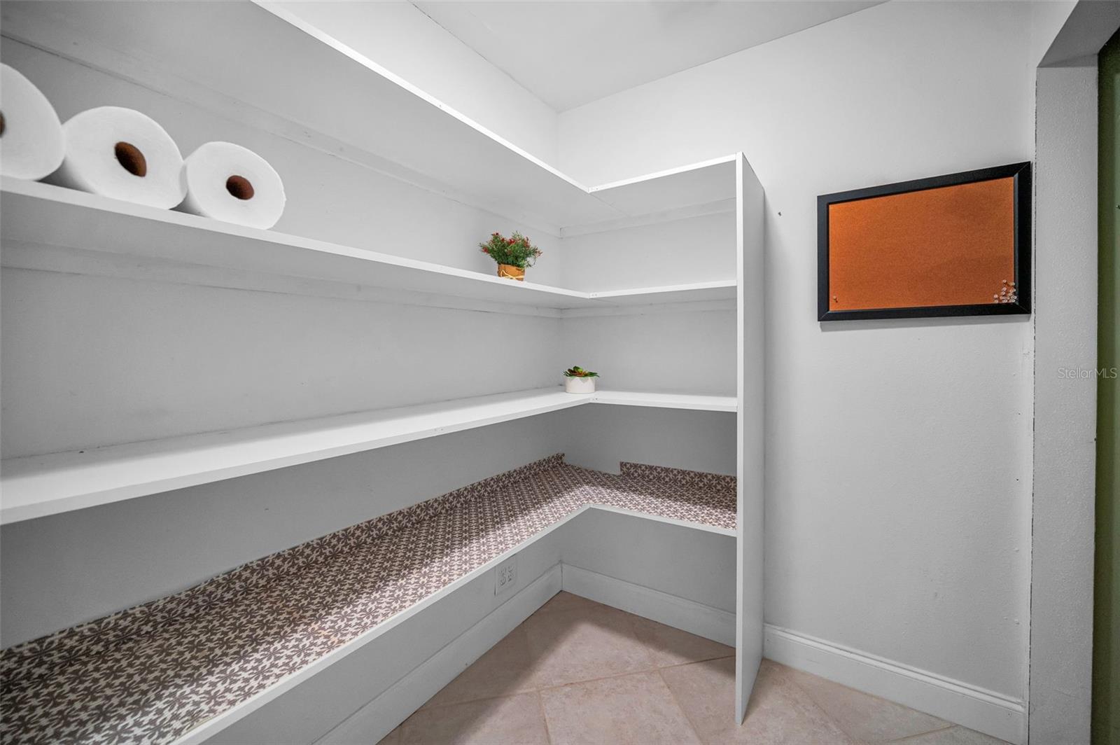 2330 BARTON LN, CLEARWATER, FL, 33759